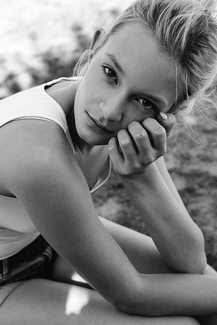 Fotograf Sedcard Portrait schwarz weiß